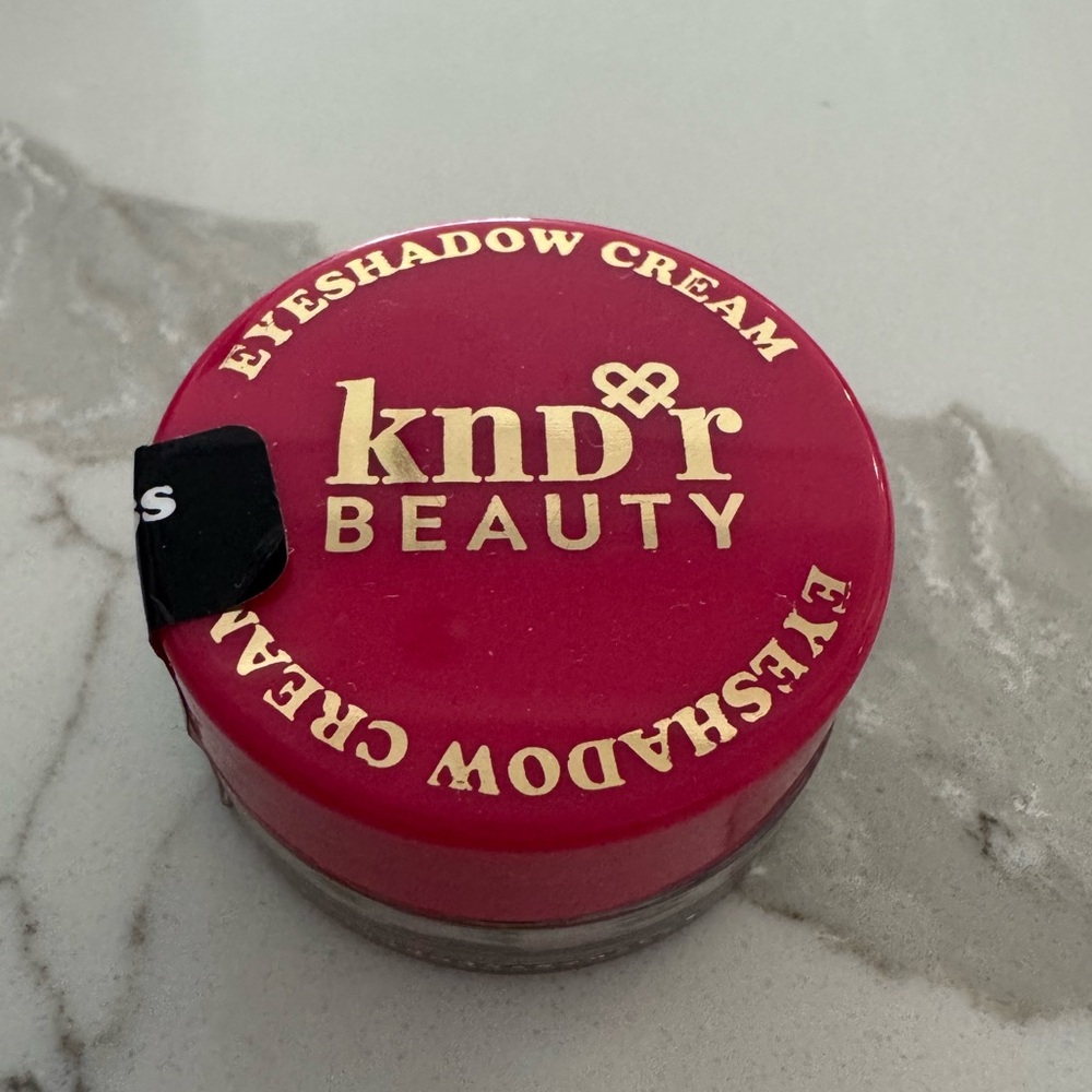 🌸5/$25🌸 KNDR beauty cream eyeshadow in motivated mauve